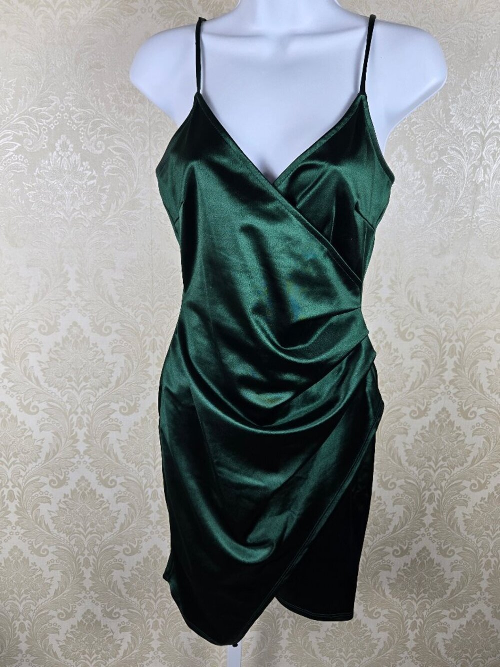 VNTG Size Medium Dark Green Spaghetti Strap Bodycon Party Dress Wrap Look NWOT